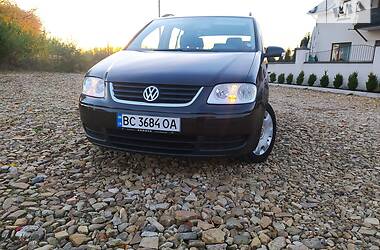 Минивэн Volkswagen Touran 2004 в Самборе