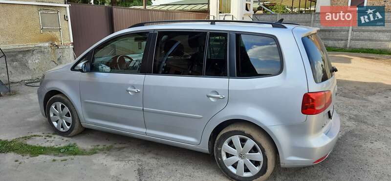 Volkswagen Touran 2012