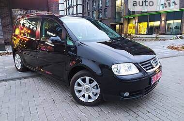 Минивэн Volkswagen Touran 2004 в Львове