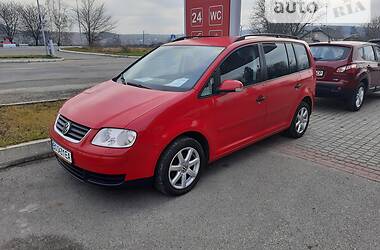 Минивэн Volkswagen Touran 2006 в Бучаче