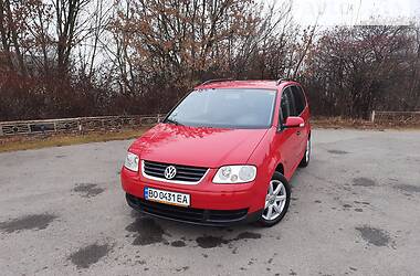 Минивэн Volkswagen Touran 2006 в Бучаче