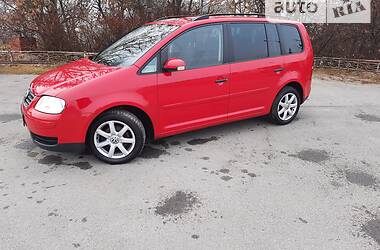 Минивэн Volkswagen Touran 2006 в Бучаче