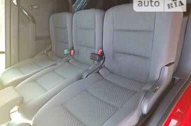 Минивэн Volkswagen Touran 2006 в Бучаче