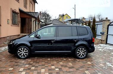 Универсал Volkswagen Touran 2013 в Черновцах