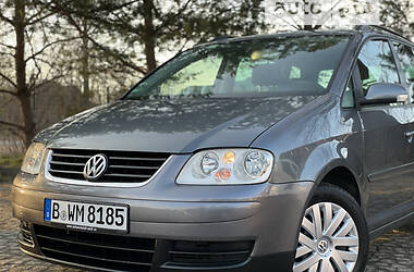 Универсал Volkswagen Touran 2003 в Самборе