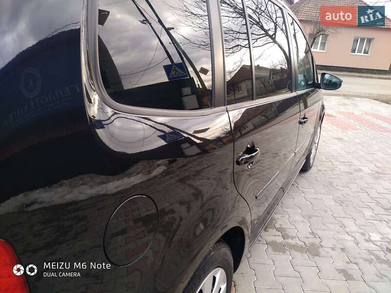 Мікровен Volkswagen Touran 2013 в Мукачевому