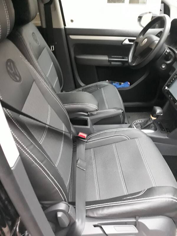 Минивэн Volkswagen Touran 2009 в Львове
