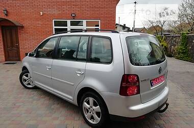 Минивэн Volkswagen Touran 2007 в Луцке