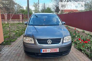 Минивэн Volkswagen Touran 2004 в Луцке