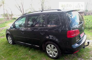 Универсал Volkswagen Touran 2011 в Локачах