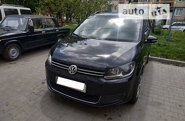 Минивэн Volkswagen Touran 2012 в Мариуполе