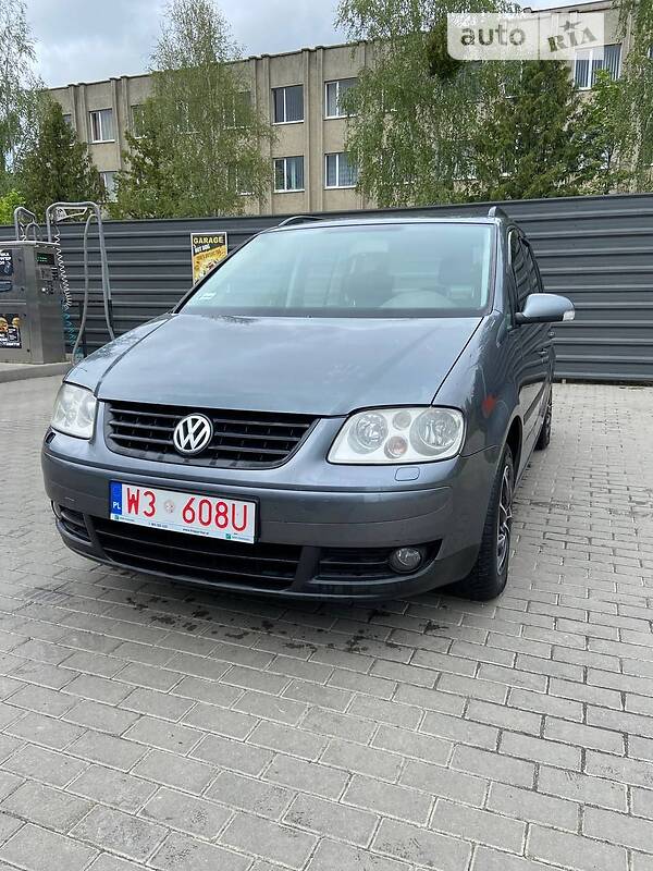 Минивэн Volkswagen Touran 2004 в Ковеле