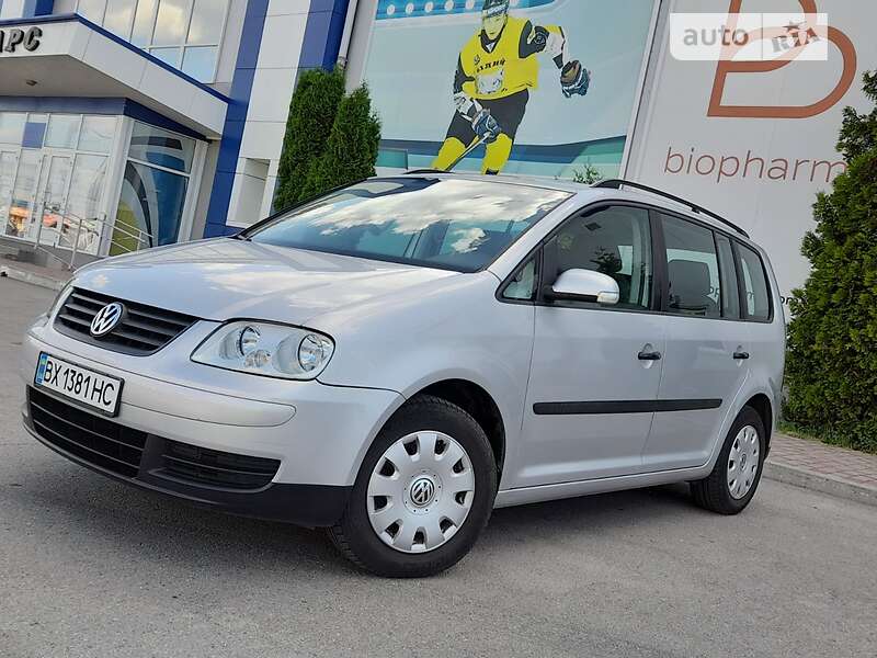 Минивэн Volkswagen Touran 2004 в Белой Церкви