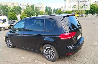 Микровэн Volkswagen Touran 2017 в Одессе