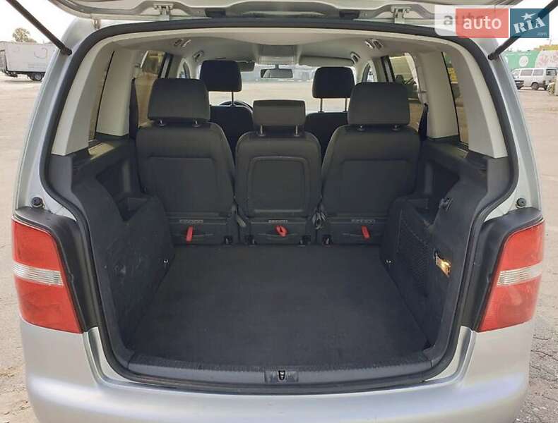 Мінівен Volkswagen Touran 2003 в Києві фото 11 Мінівен Volkswagen Touran 2003 в Києві