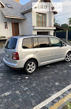 Минивэн Volkswagen Touran 2007 в Самборе