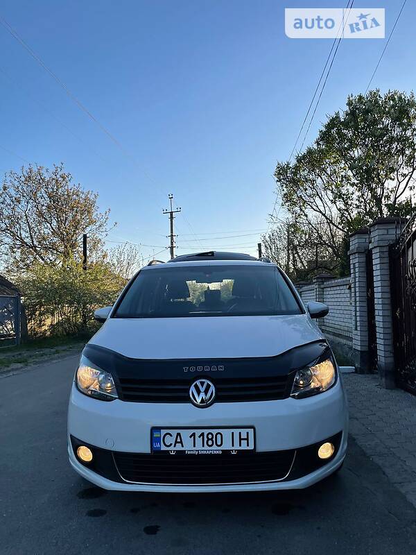 Мікровен Volkswagen Touran 2011 в Звенигородці