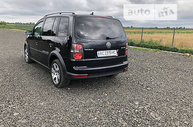 Минивэн Volkswagen Touran 2007 в Луцке