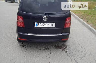 Универсал Volkswagen Touran 2007 в Новояворовске