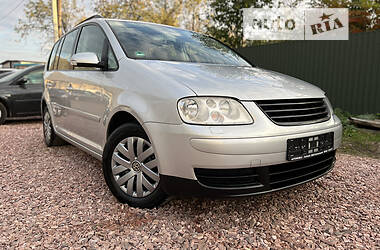 Минивэн Volkswagen Touran 2006 в Дрогобыче