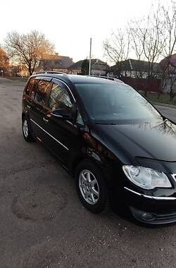 Минивэн Volkswagen Touran 2009 в Черкассах