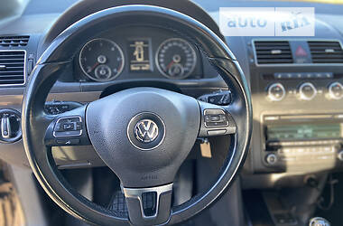 Универсал Volkswagen Touran 2014 в Дубно