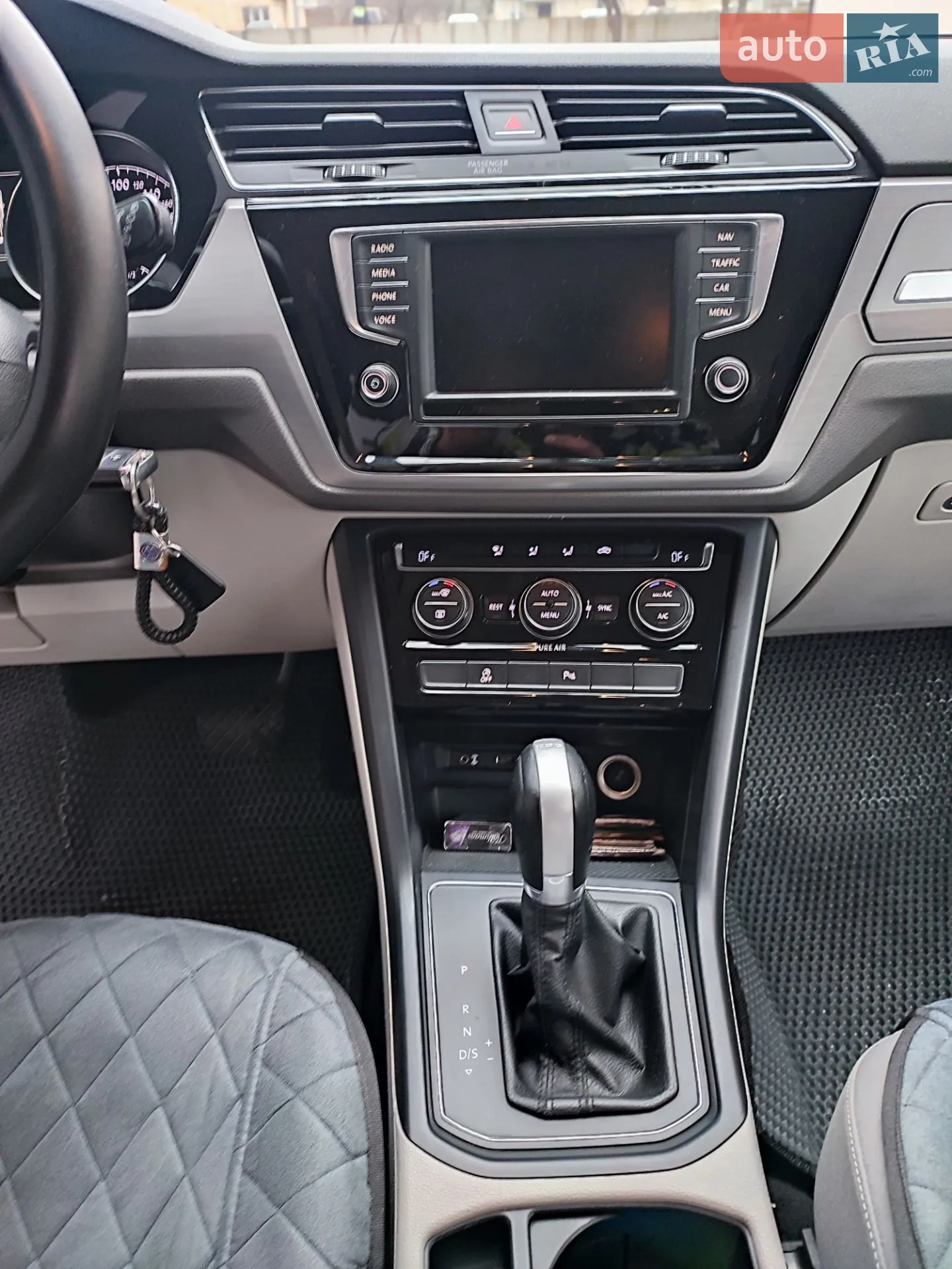 2015 Volkswagen Touran - мініатюра 19