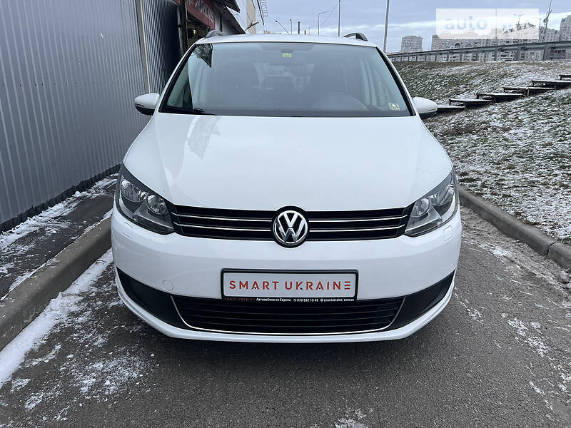 Минивэн Volkswagen Touran 2011 в Киеве