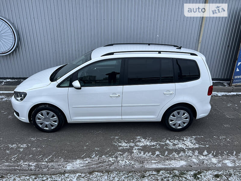 Минивэн Volkswagen Touran 2011 в Киеве