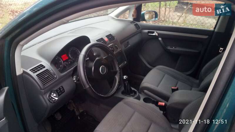Минивэн Volkswagen Touran 2003 в Полтаве