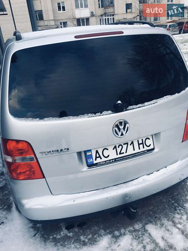 Минивэн Volkswagen Touran 2005 в Луцке