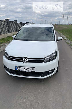 Микровэн Volkswagen Touran 2014 в Ровно