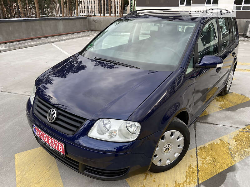 Минивэн Volkswagen Touran 2006 в Киеве