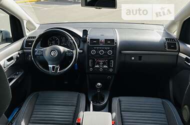 Микровэн Volkswagen Touran 2014 в Софиевской Борщаговке