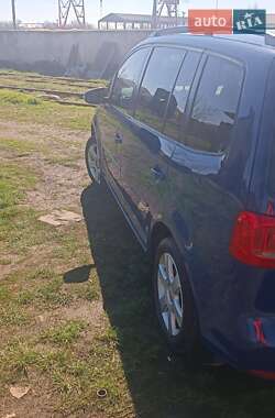 Микровэн Volkswagen Touran 2011 в 