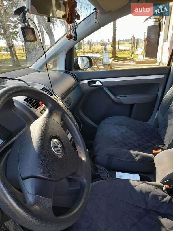 Мінівен Volkswagen Touran 2008 в Самборі