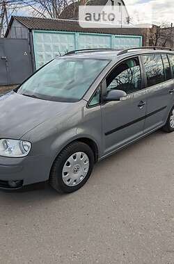 Минивэн Volkswagen Touran 2004 в Ровно