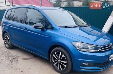 Мікровен Volkswagen Touran 2019 в Дніпрі