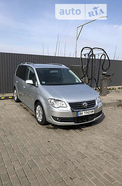 Минивэн Volkswagen Touran 2006 в 