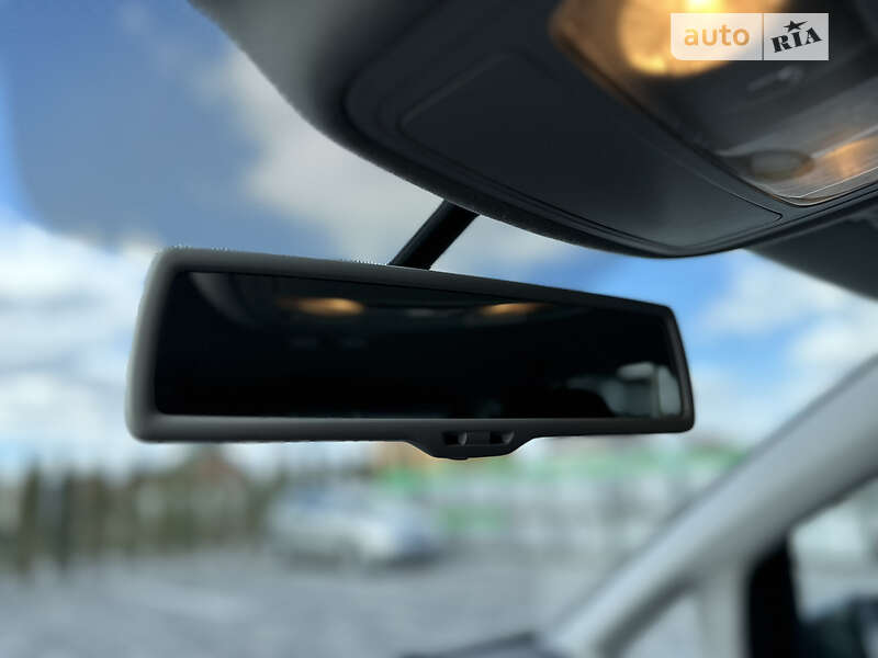 Мікровен Volkswagen Touran 2011 в Луцьку