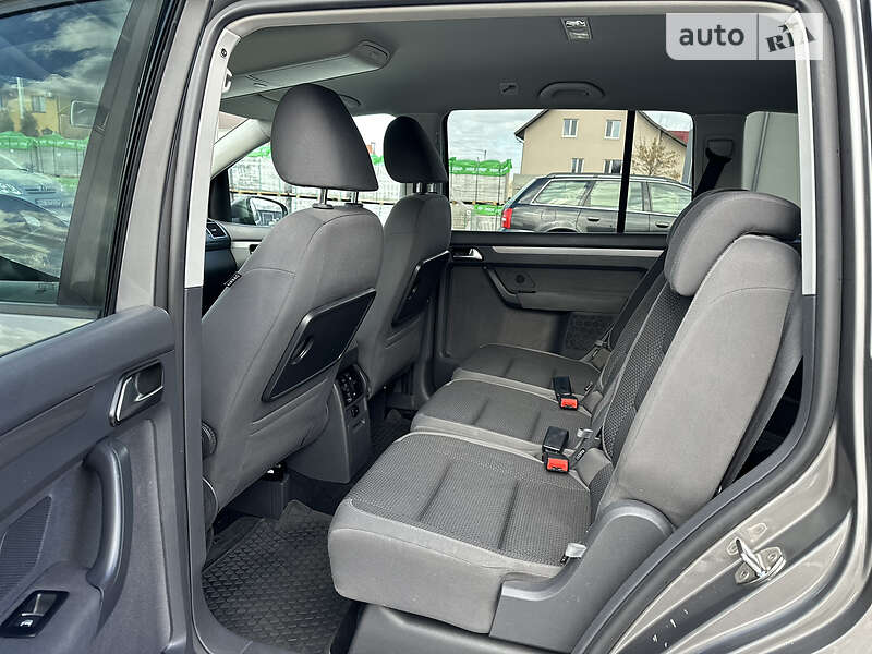 Мікровен Volkswagen Touran 2011 в Луцьку