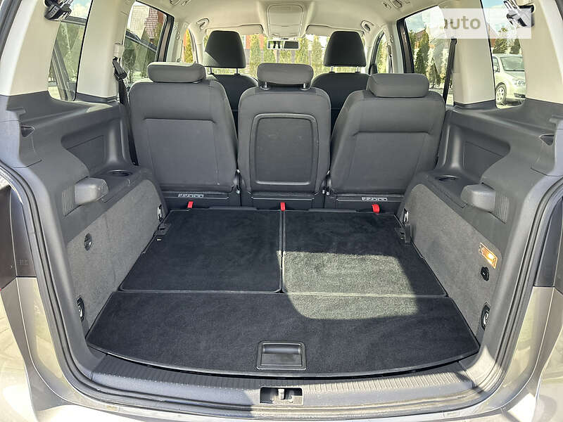 Мікровен Volkswagen Touran 2011 в Луцьку