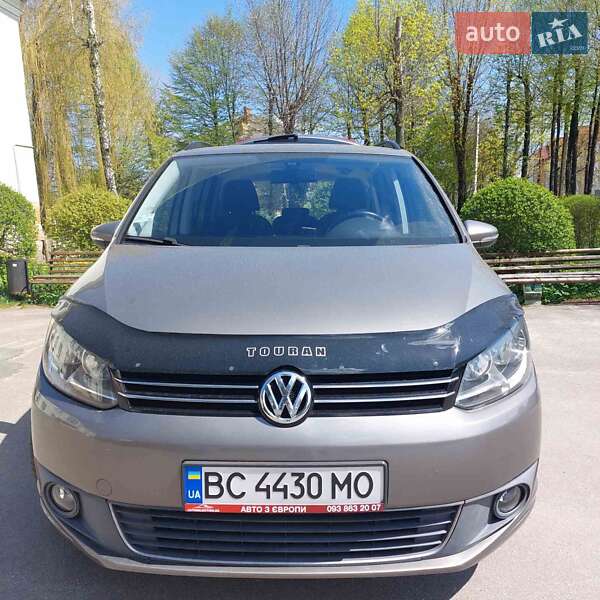 Volkswagen Touran 2011