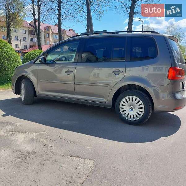 Микровэн Volkswagen Touran 2011 в Дрогобыче