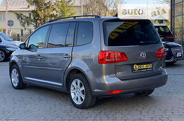 Микровэн Volkswagen Touran 2010 в Ивано-Франковске