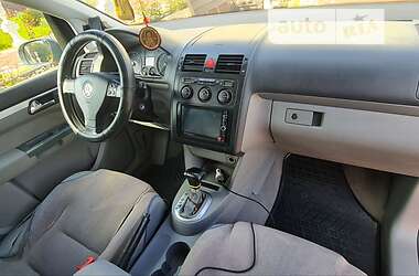 Мінівен Volkswagen Touran 2004 в Чернівцях