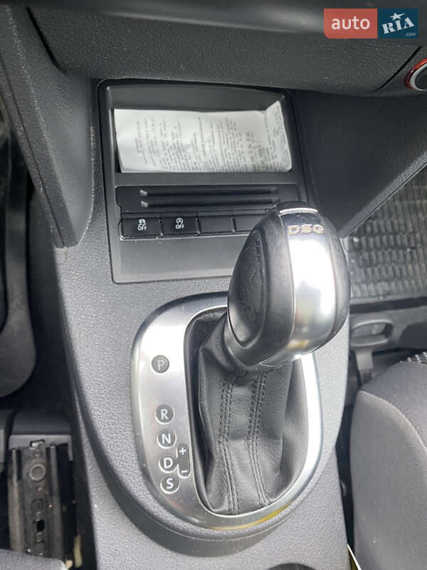 Мікровен Volkswagen Touran 2012 в Дніпрі