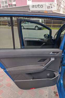 Микровэн Volkswagen Touran 2016 в 