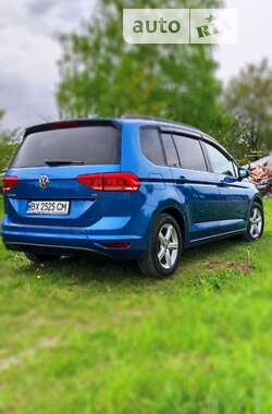 Микровэн Volkswagen Touran 2016 в 
