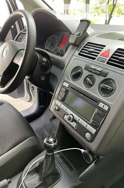 Минивэн Volkswagen Touran 2008 в 